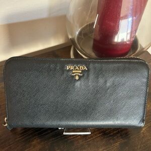 PRADA | Black Continental Zipper Wallet